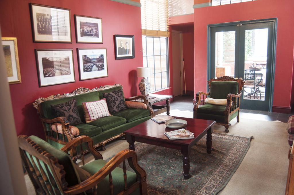 Brooklyn Guesthouses Претория Экстерьер фото